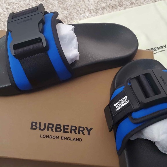 Burberry Pool Slides - Picture 1 of 3